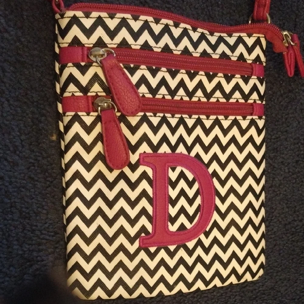 Chevron Crossbody Bag with Red Accents - Picture 2 of 7